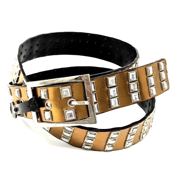 Accessories - NWOT ~ Bronze Metallic Retro Inspired Belt